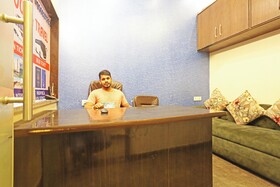 Airport Hotel Redstone