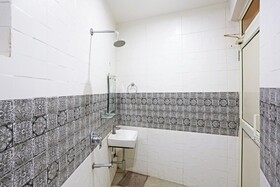 Airport Hotel Redstone