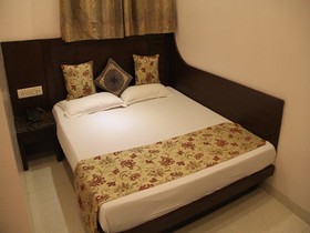 Amax Inn