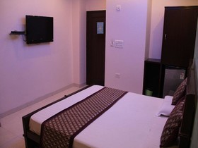 Amax Inn