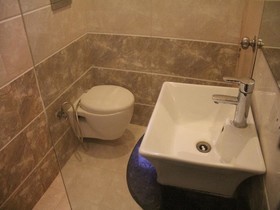 Amax Inn