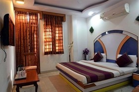 Anoop Hotel