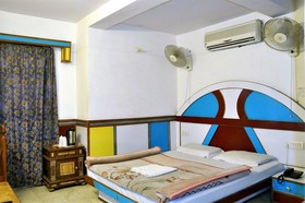 Anoop Hotel