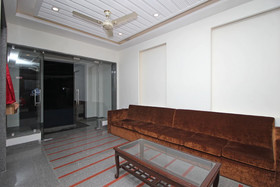 Blu Pebbles Hotel