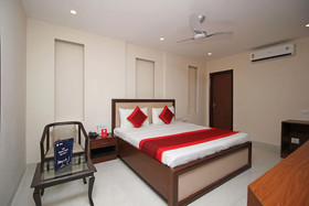 Blu Pebbles Hotel