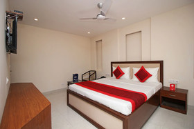 Blu Pebbles Hotel