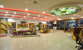 De Holiday International