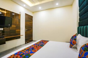 Fabexpress Baba's Inn
