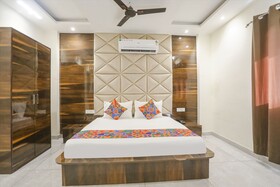 Fabexpress Baba's Inn
