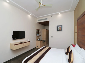Green Palms Hotel