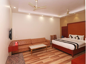 Green Palms Hotel