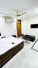 Hotel 24&7