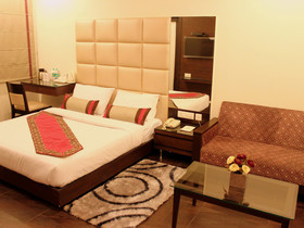 Hotel Amrapali Grand