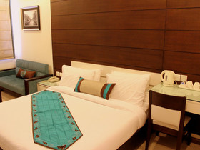 Hotel Amrapali Grand