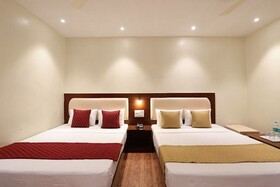 Hotel Amrit