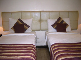Hotel Anand Retreat