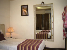 Hotel Anand Retreat