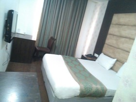 Hotel Benz International