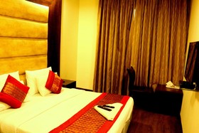 Hotel Benz International