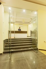 Hotel Capital @ Airport