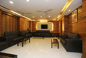 OYO Hotel City Castle