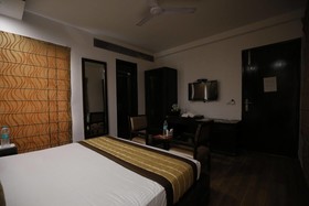Hotel Delhi Pride