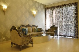 Hotel Gem 92 Residency