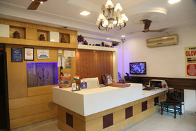 Hotel Glow Inn