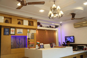 Hotel Glow Inn