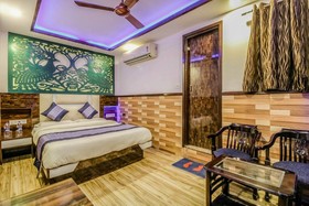 Hotel Glow Inn