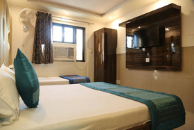 Hotel Glow Inn