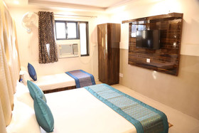 Hotel Glow Inn