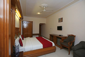 Hotel Gold Palace