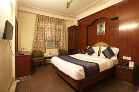 Hotel Gold Palace