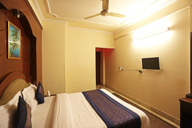 Hotel Gold Palace
