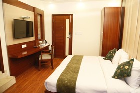 Hotel Grand Ffour