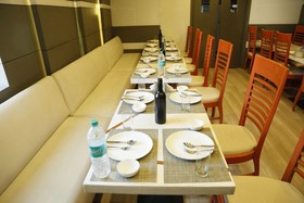 Hotel Grand Ffour