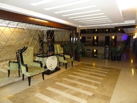 Venizia Sarovar Portico
