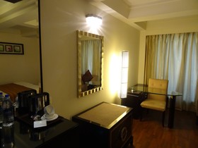 Venizia Sarovar Portico