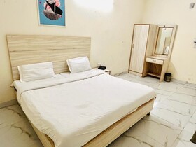 Hotel Green Arrow