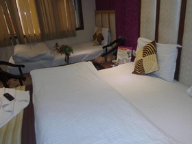 Hotel Guruvas Inn