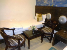Hotel Guruvas Inn
