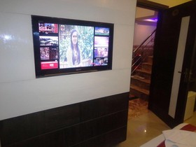 Hotel Guruvas Inn