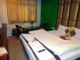 Hotel Guruvas Inn