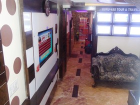 Hotel Guruvas Inn