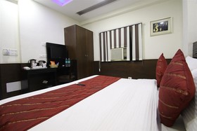 Hotel Hill Palace