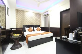 Hotel Hill Palace