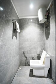 Hotel Ishaan Palace Near IGI Delhi Airport