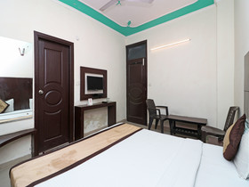 Hotell Aura Palace Deluxe