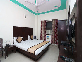 Hotell Aura Palace Deluxe